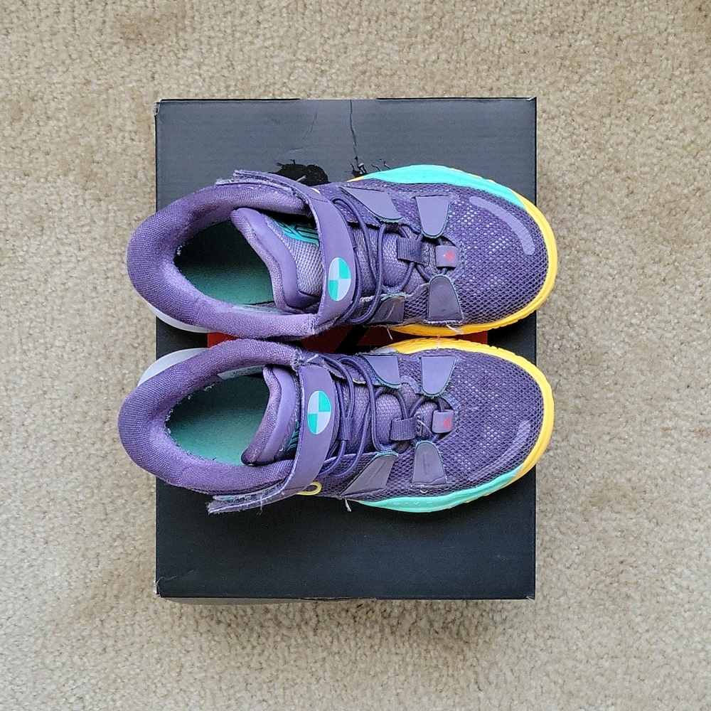 Kyrie 7 Daybreak